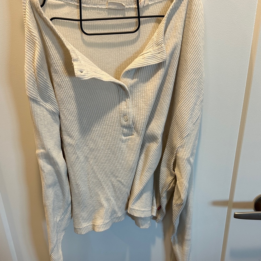 Levi's Cream Button Down Shirt